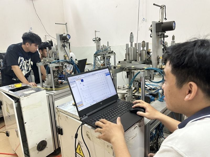 Kỹ sư lập trình PLC biết tiếng Trung tại KCN Yên Phong
